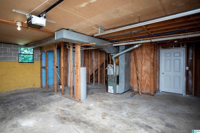 Building Photo - 3142 Sleepy Hollow Dr