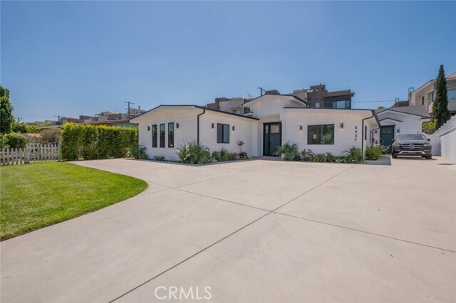 Building Photo - 6437 Longridge Ave