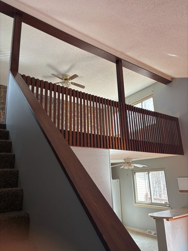 Building Photo - 2bed 2.5bath Condo Great Johnson City Location Close to ETSU