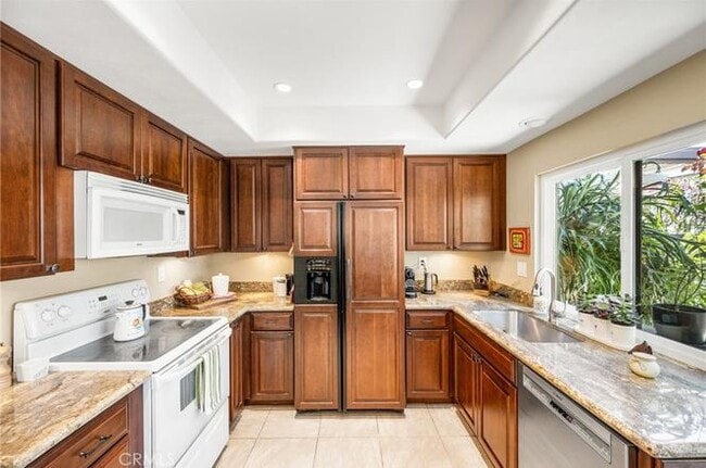 Building Photo - 6535 E Paseo Diego