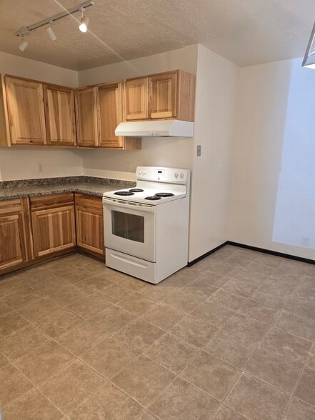 Building Photo - 737 Don Diego Ave