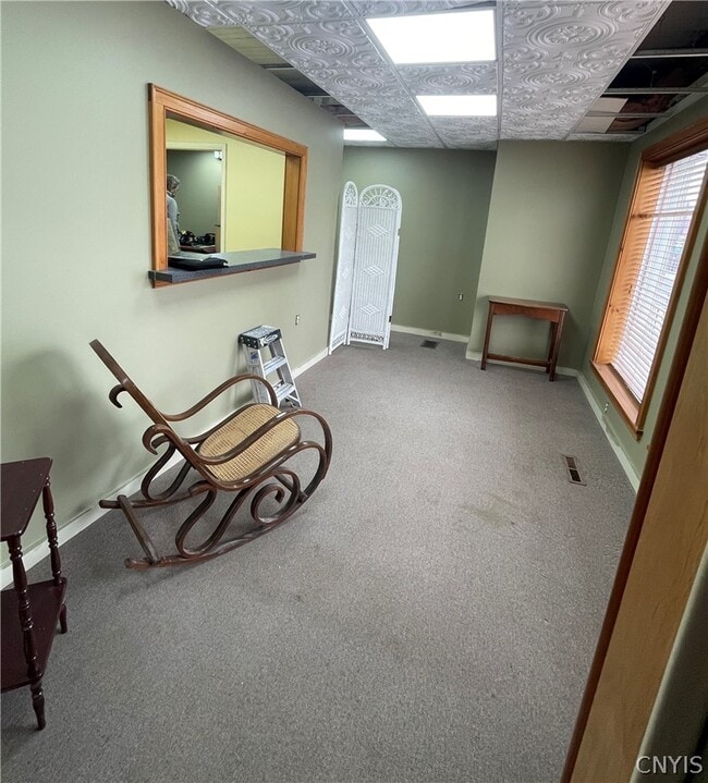 Building Photo - 122 E Main St