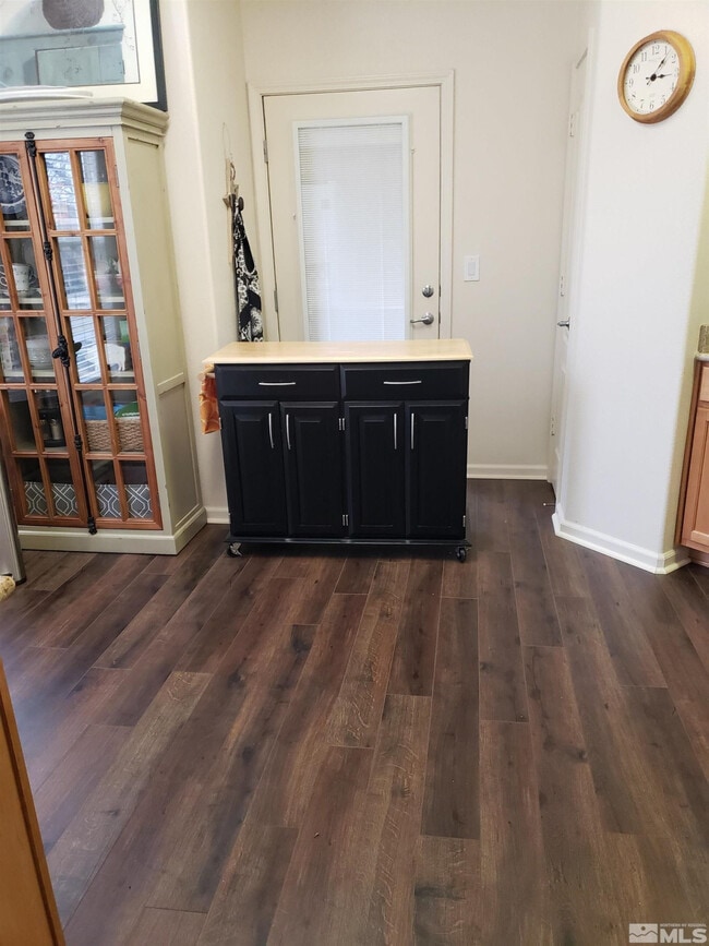 Building Photo - 1325 S Meadows Pkwy