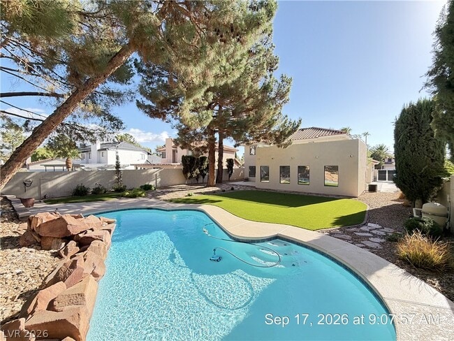 Building Photo - 2817 Crystal Cove Dr
