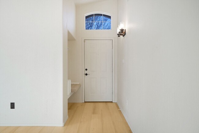 Building Photo - 4BR Home for Rent + Office/Bonus Room | Rio Rancho SE | 2-Car Garage | Large Yard