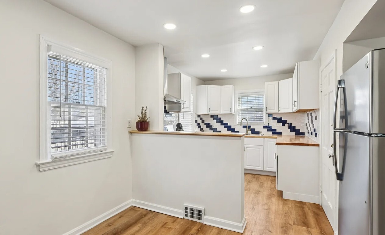 Building Photo - 3653 Winchell Rd