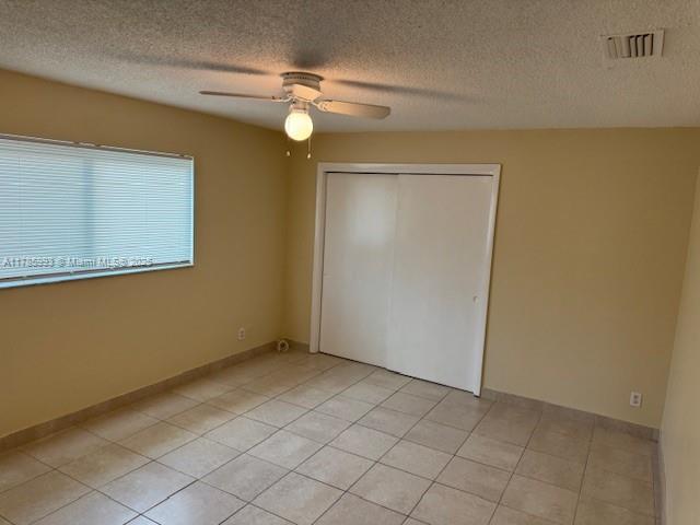 Building Photo - 4063 SW 51st St