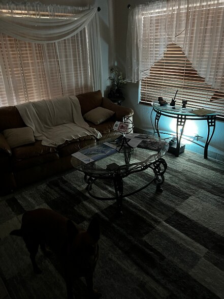 Building Photo - 4201 E Raven Rd