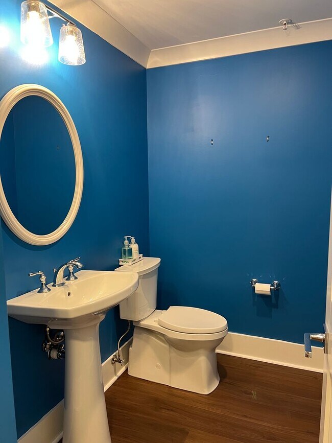 Building Photo - Luxury Coastal Living - The Charles - Deep Water Views