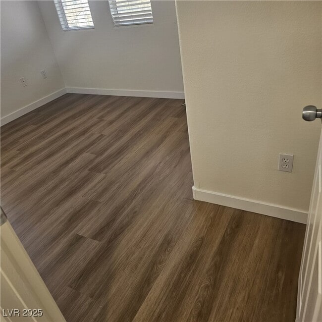 Building Photo - 8233 Amphora St