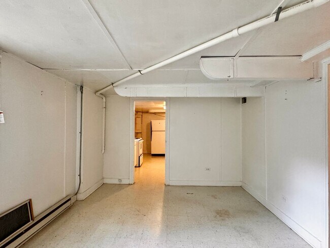 Building Photo - 1506 Broad Ave