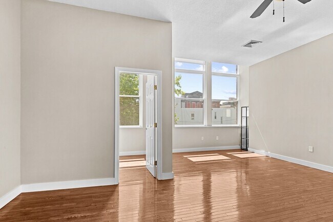 Building Photo - 72 Lubec St