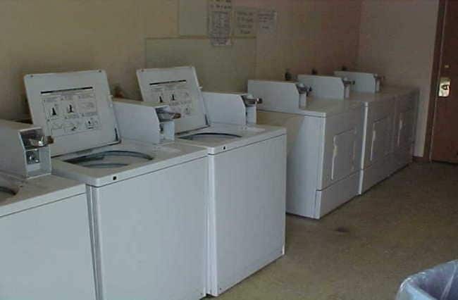 Laundry Facility - Bush Street Apartments