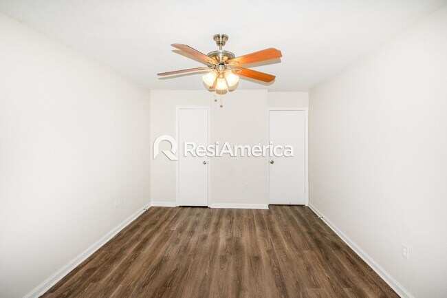 Building Photo - Newly Renovated 3BR/2B home in Millington
