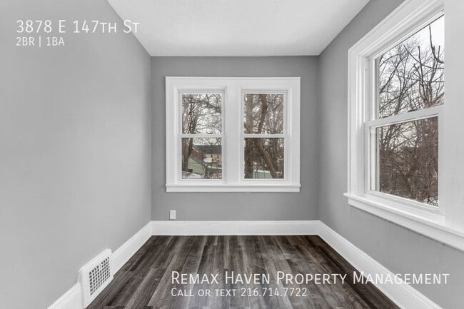 Building Photo - 3878 E 147 St #2/UP, Cleveland - 2 Bed 1 B...