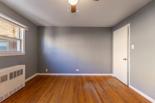 Building Photo - 7718 S Jeffery Blvd