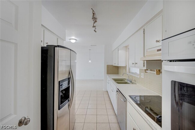 Building Photo - 220 Punta Alta Ct