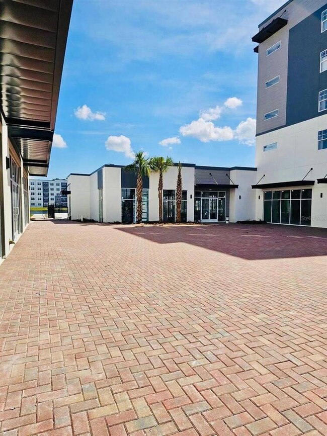 Building Photo - 5563 Millennia Park Dr
