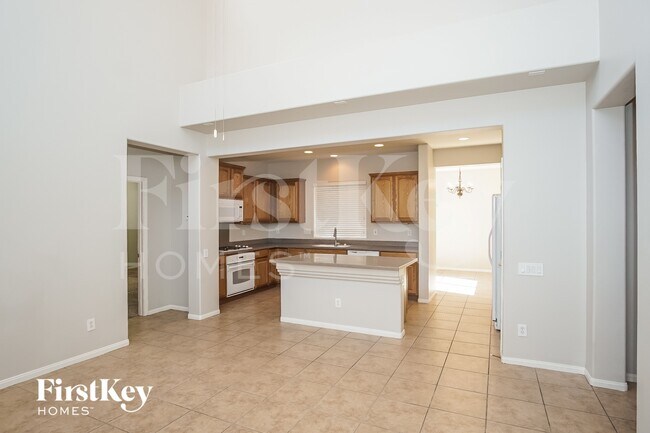 Building Photo - 10387 Howling Coyote Ave