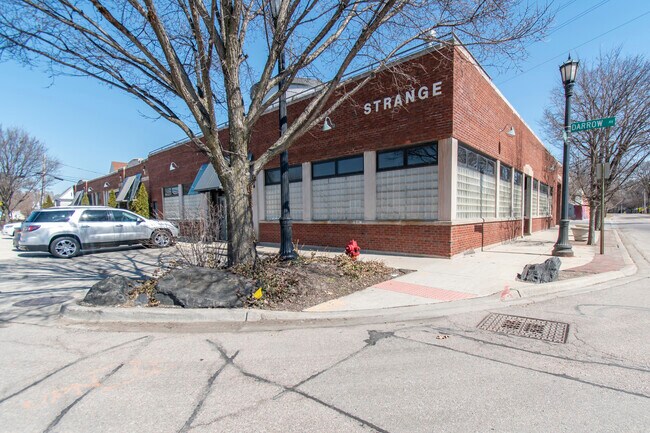 Primary Photo - 1715 Church St