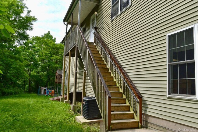 Building Photo - 2342 NY-32