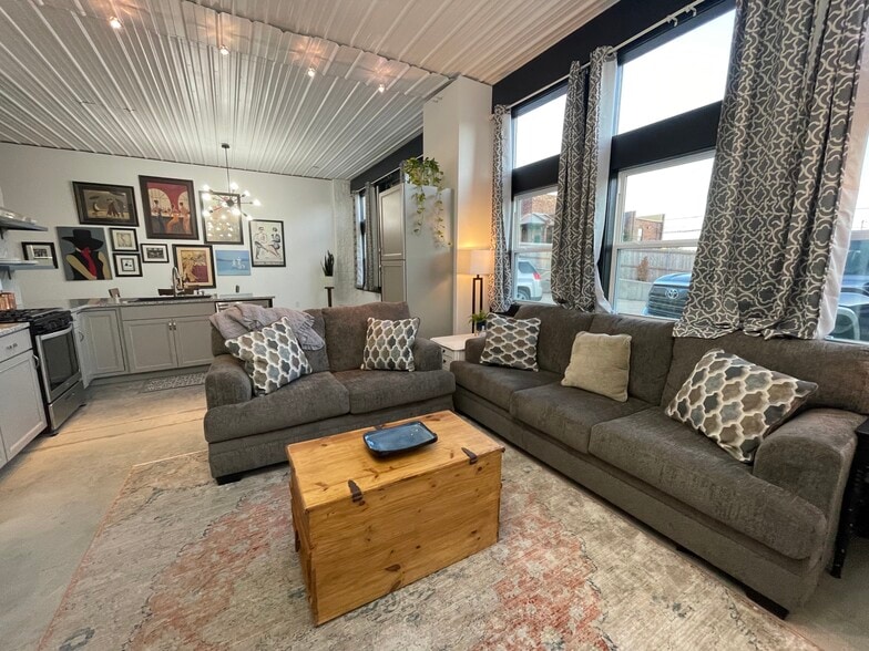 Apt. 1 Living Area - 475 S Hickory St