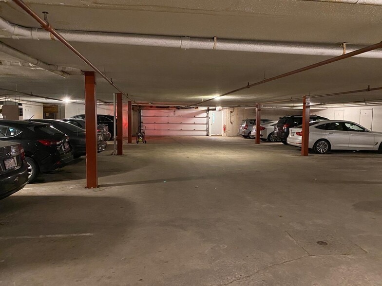 Garage - 255 North Rd