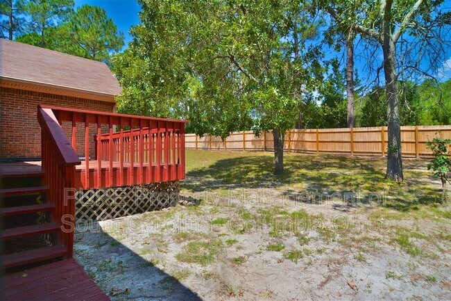 Building Photo - 517 Sparkleberry Ln