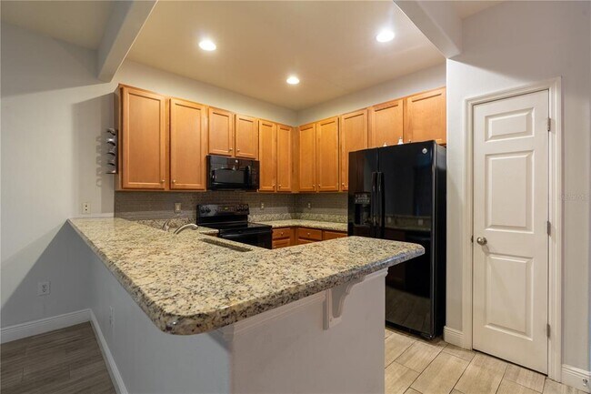 Building Photo - 4631 69th Pl N