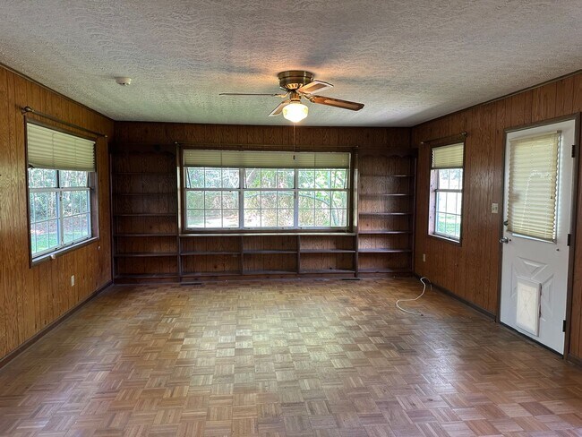 Building Photo - 5515 Habersham St