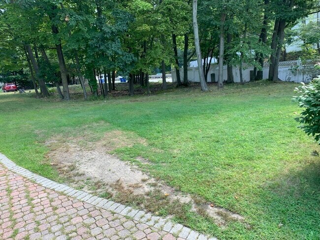 Building Photo - 1195 Boylston St