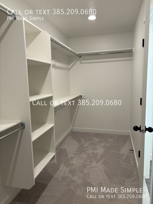 Building Photo - Modern and Spacious Home In Lehi with 2 Ca...