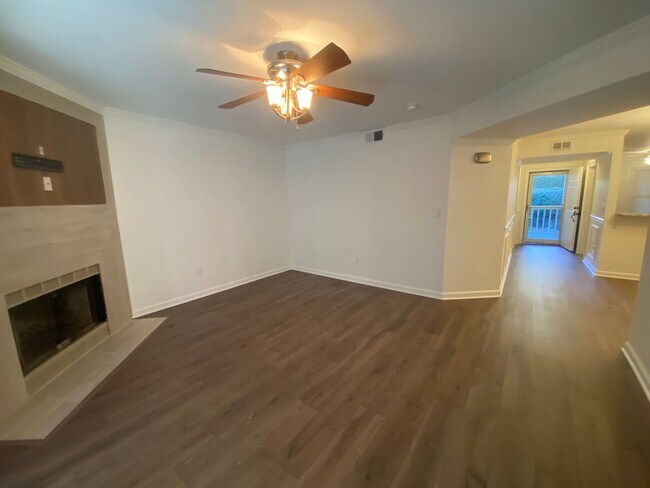 Building Photo - Broad River Township