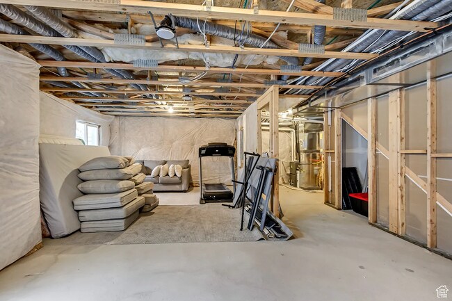 Building Photo - 2003 Red Yearling Dr