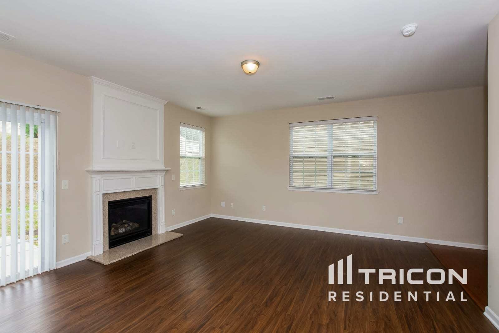 Building Photo - 915 Old Forester Ln