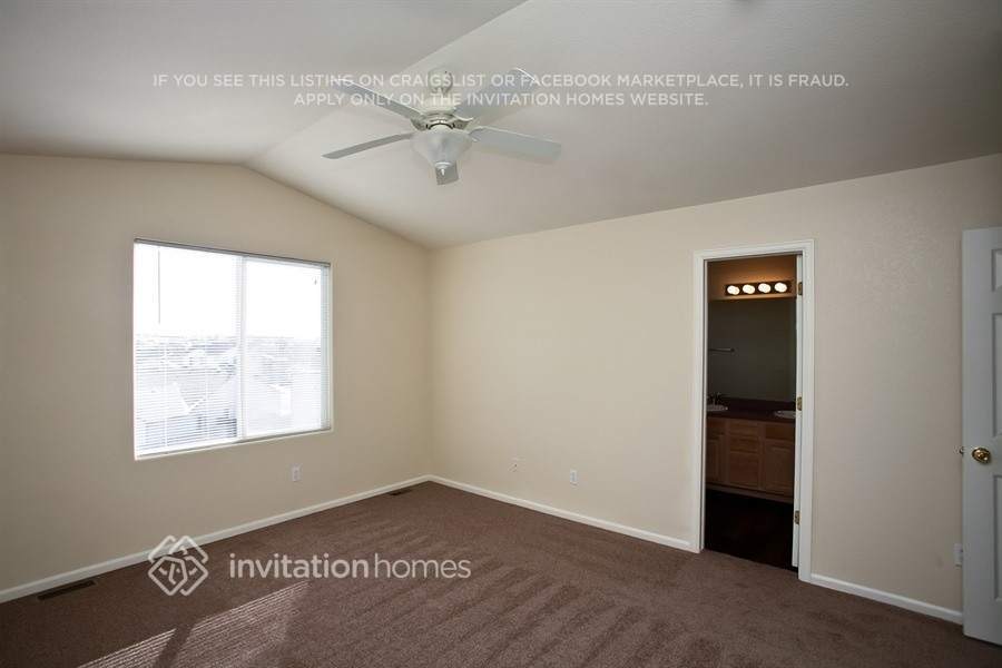 Building Photo - 1245 Legend Oak Dr