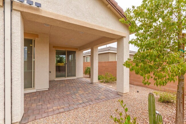Building Photo - 4209 W Gallinule Dr