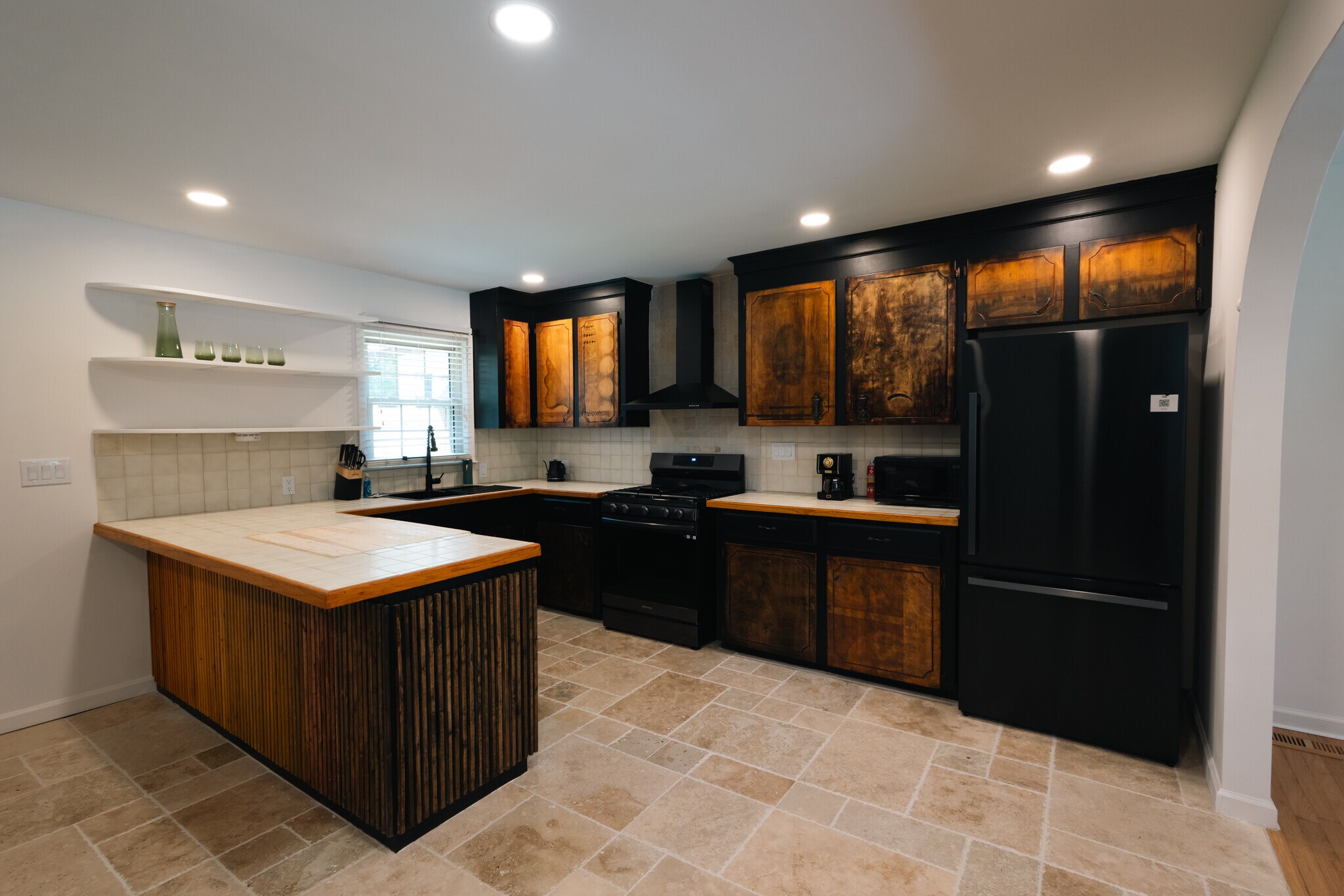 Building Photo - 1585 Secessionville Rd