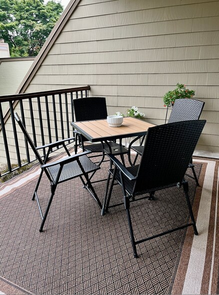 Balcony - 85 Viscount Dr