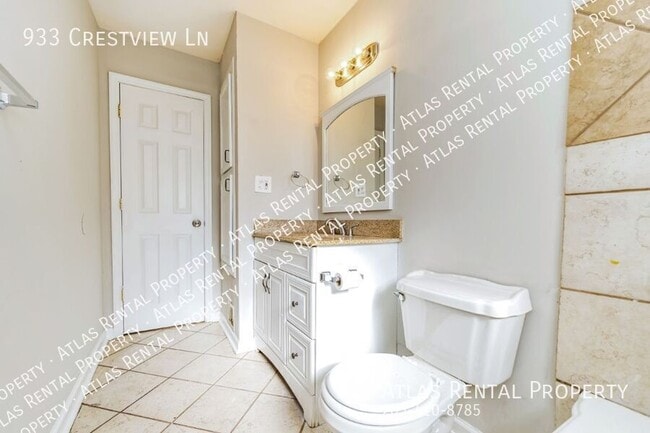 Building Photo - 933 Crestview Dr