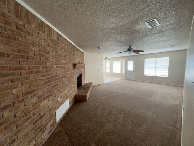 Building Photo - 1510 Rose Ave