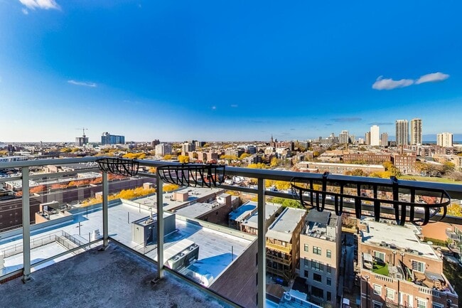 Building Photo - 230 W Division St