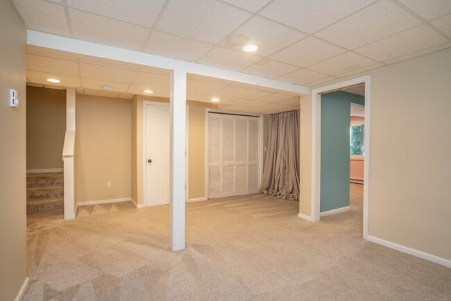 Building Photo - 10 Riverview