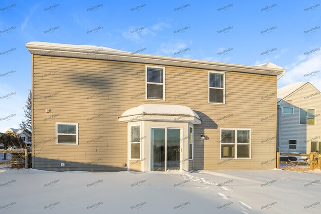 Building Photo - 915 Regency Ct