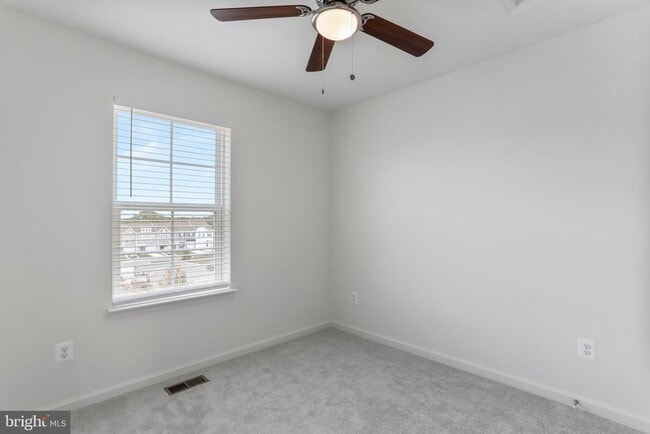 Building Photo - 233 Clifton Mnr