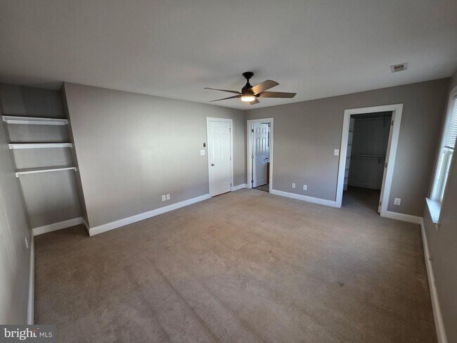 Building Photo - 17268 Larimer St