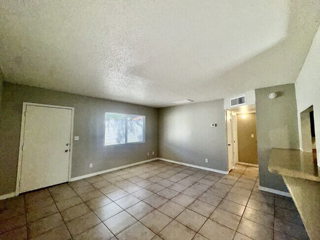 Building Photo - 3147 E Terra Alta Blvd