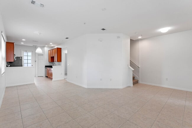 Building Photo - 7948 Edgewood Forest Dr