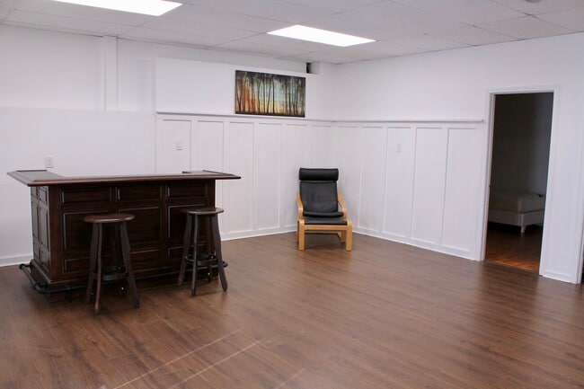 Building Photo - 172 Shallow Ridge Ln NE