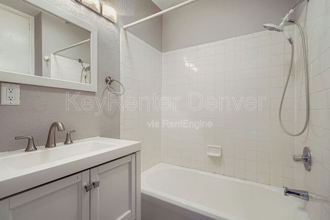 Building Photo - 4195 Zenobia St